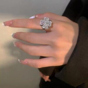 Rotating ring Adjustable four-leaf clover zircon ring Women's model can relieve anxiety Hot model - Image 3